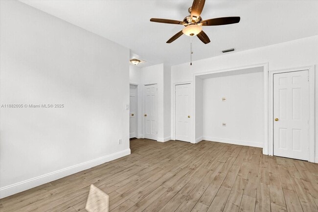 Building Photo - 4575 Post Ave