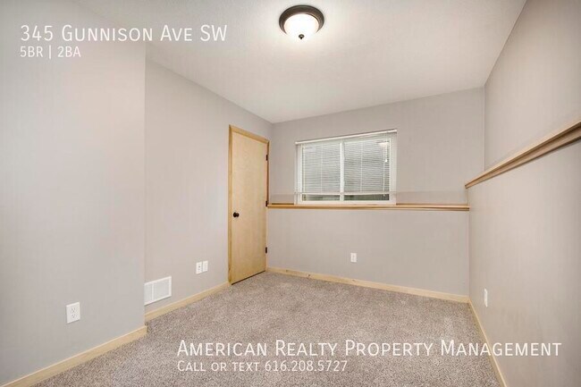 Building Photo - 345 Gunnison Ave SW