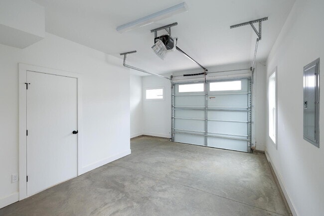 Building Photo - 1313 Garner Rd