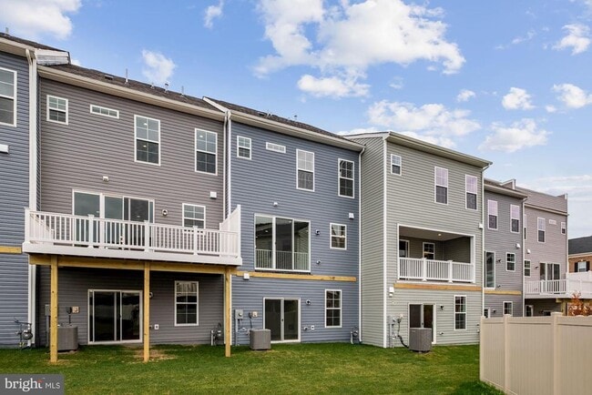Building Photo - 5986 Passend Dr