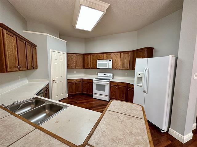 Building Photo - 3804 Aldersyde Dr