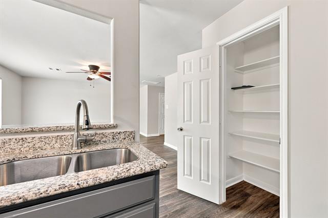 Building Photo - 6811 Waterlilly View Ln