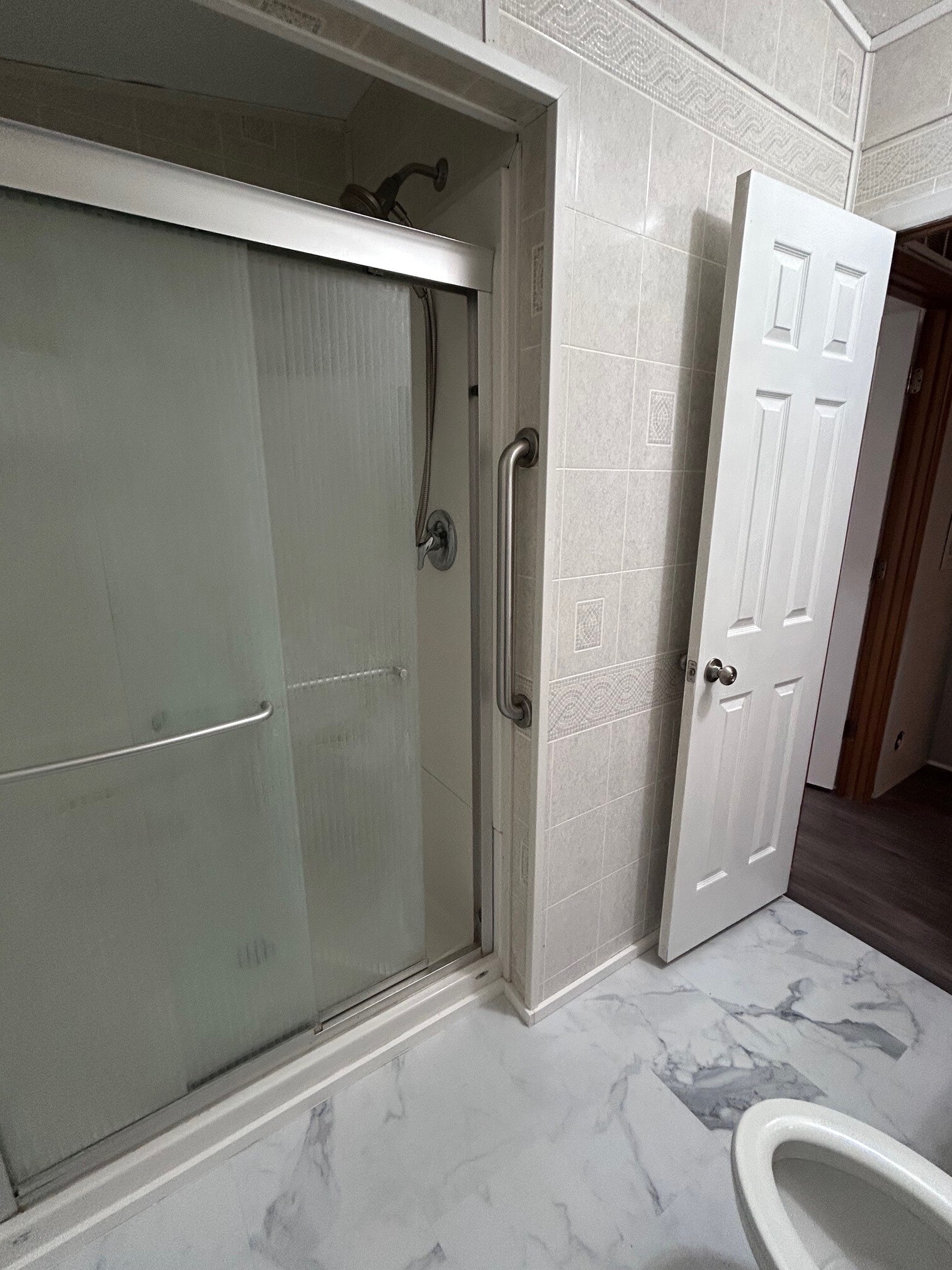 Building Photo - 17 Deer Run Pky