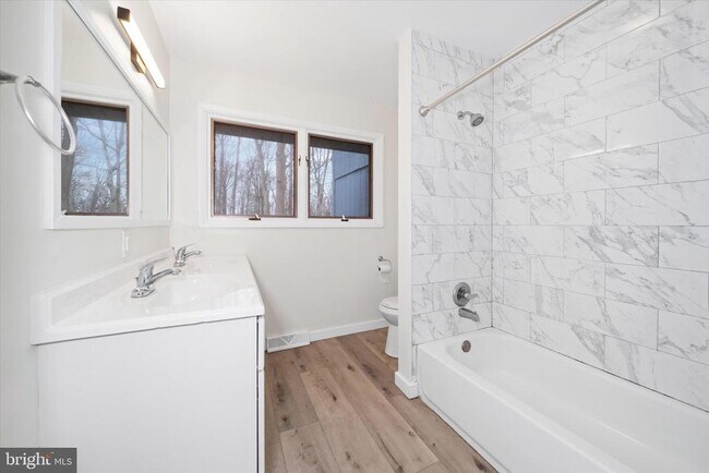 Building Photo - 119 Stoney Ridge Rd