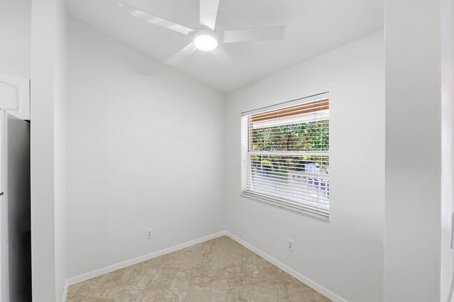 Building Photo - 138 Pebble Shores Dr