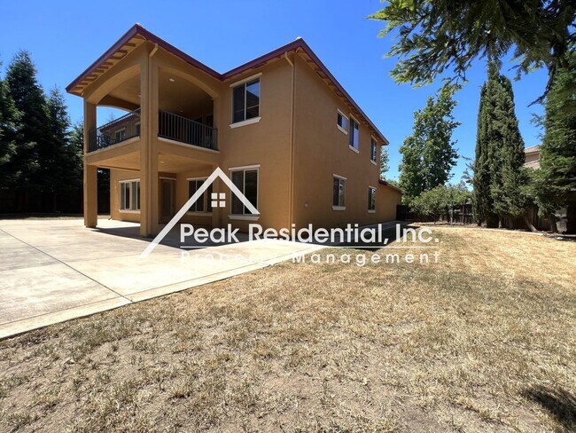 Building Photo - Spacious Anatolia 6bd/3.5ba Home with 5 Car Garage