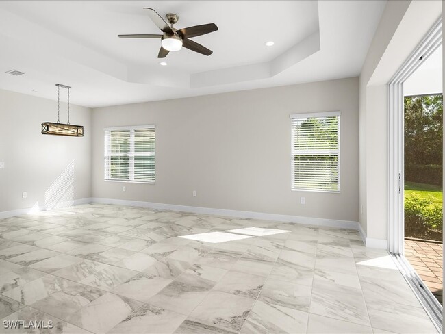 Building Photo - 2385 Ariane Dr