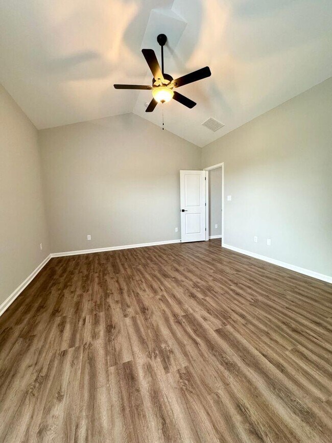 Building Photo - 102 Sidewinder Dr