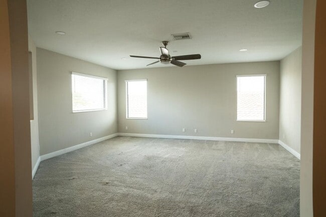 Building Photo - 8665 E Baypoint Cir