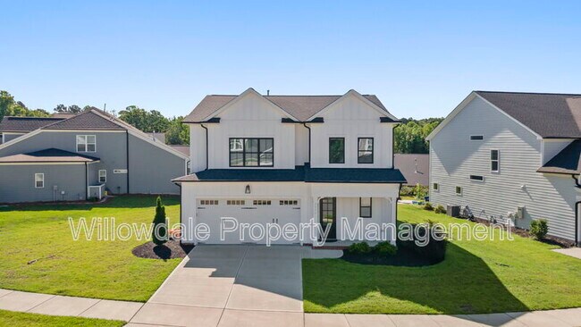 Building Photo - 2020 Moonraker Dr