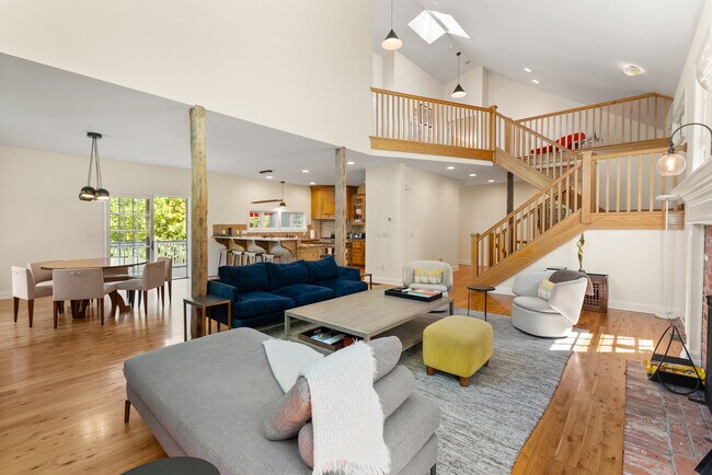 Building Photo - 84 Gunn Hill Rd