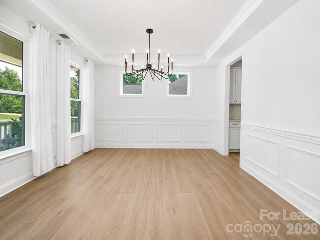 Building Photo - 7717 Nautical View