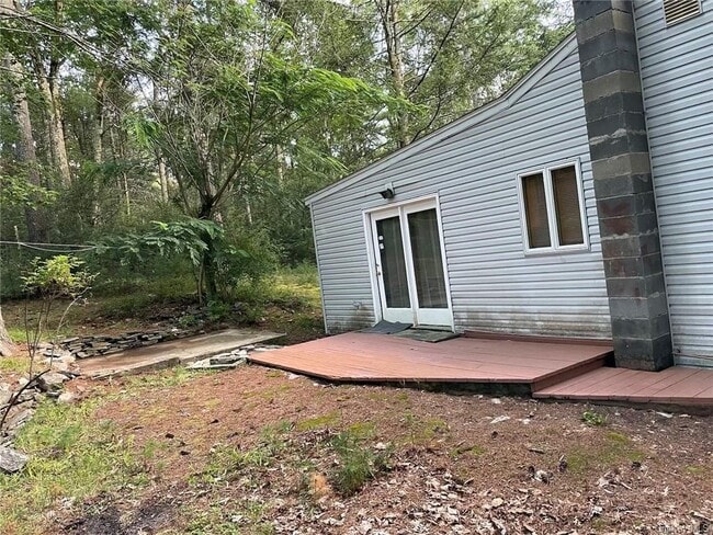 Building Photo - 61 Deer Hill Rd