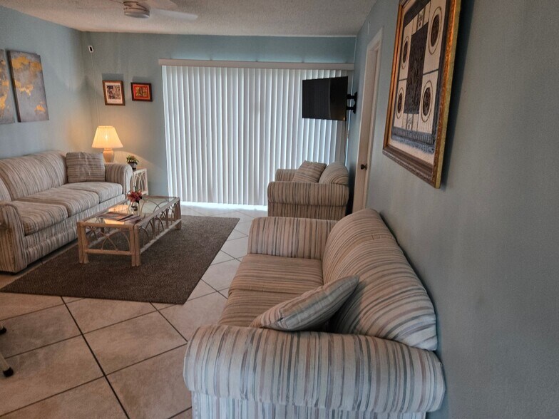 Building Photo - 6509 Spring Flower Dr
