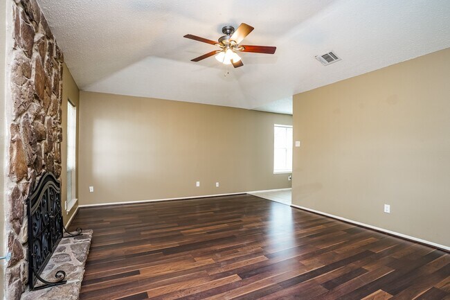 Building Photo - 18607 Andalusian Dr
