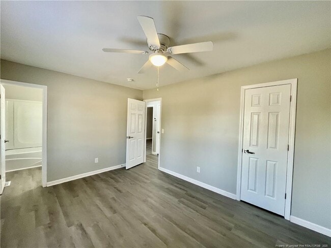 Building Photo - 5148 Longbranch Dr