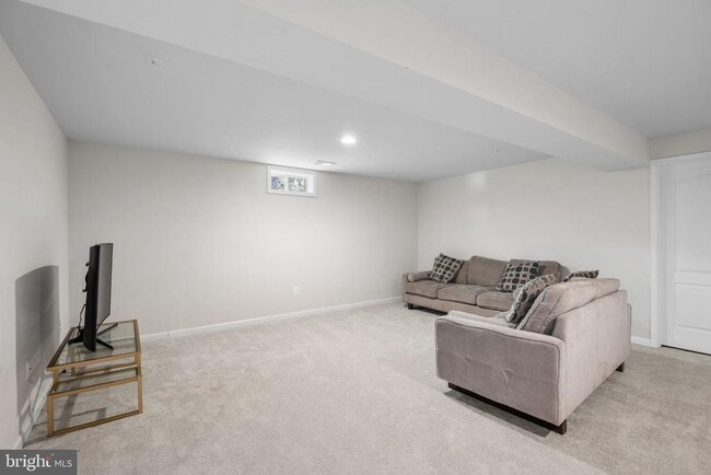 Building Photo - 6640 Timber Ridge Ln