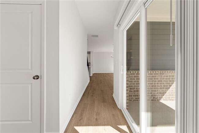 Building Photo - 1341 Jordan Brook Dr