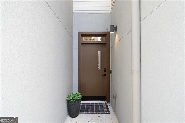 Building Photo - 1364 Rietveld Row NW