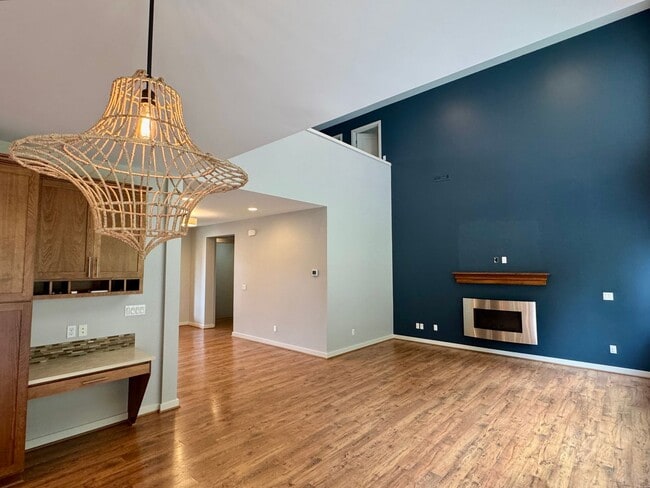 Building Photo - Stunning Bainbridge Island 4 bedroom home....available now!