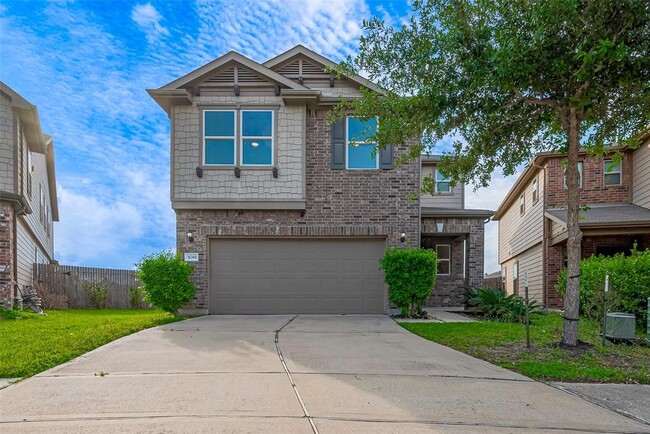 Primary Photo - 16360 Oakside Hollow Ln