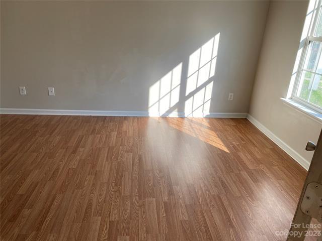 Building Photo - 1729 Pergola Pl