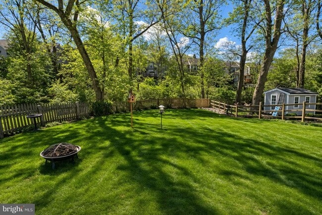 Building Photo - 20521 Neerwinder St