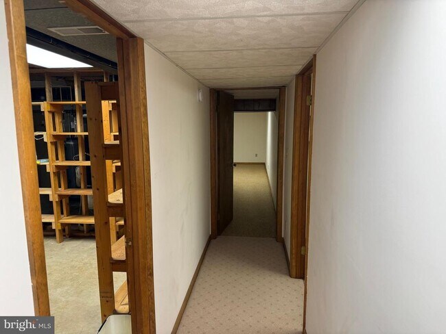 Building Photo - 5293 Roller Rd