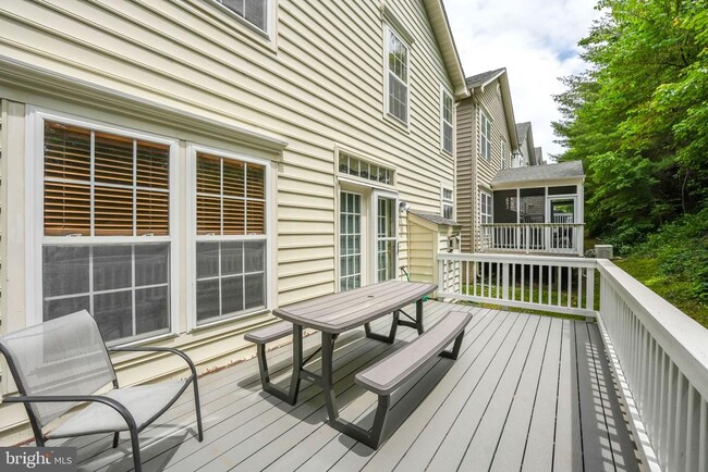 Building Photo - 7683 Henry Knox Dr