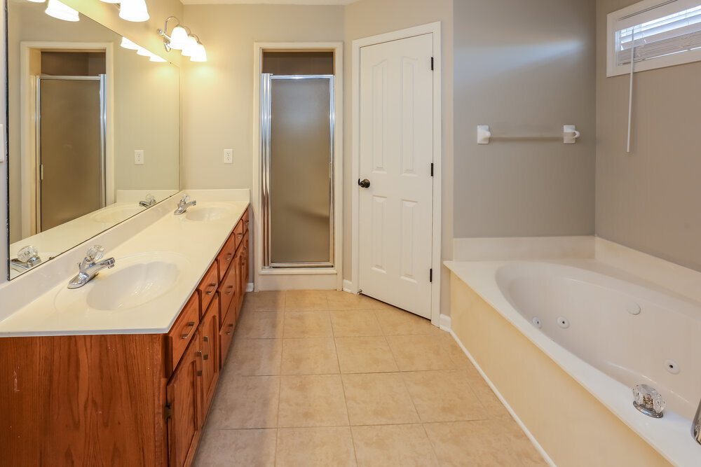 Building Photo - 13078 Braybourne Pkwy