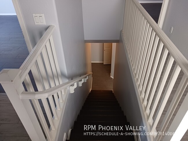 Building Photo - Charming Phoenix 3 Bed / 2.5 Bath Townhome...