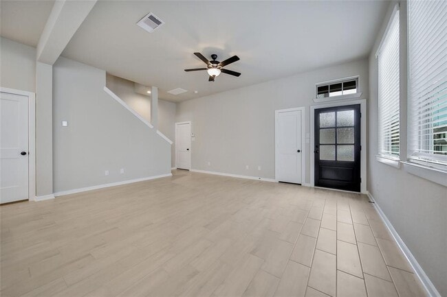 Building Photo - 555 Longleaf Pine Dr