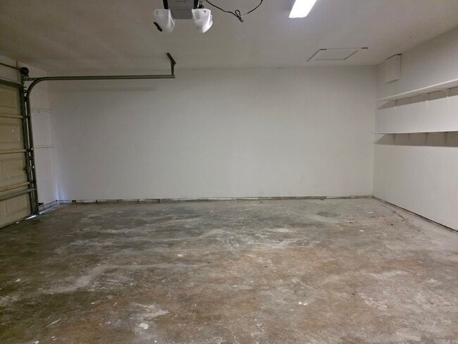 Building Photo - 8 Willowridge Cove