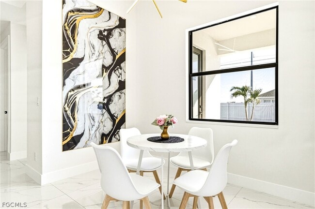 Building Photo - 922 NW 8th Terrace