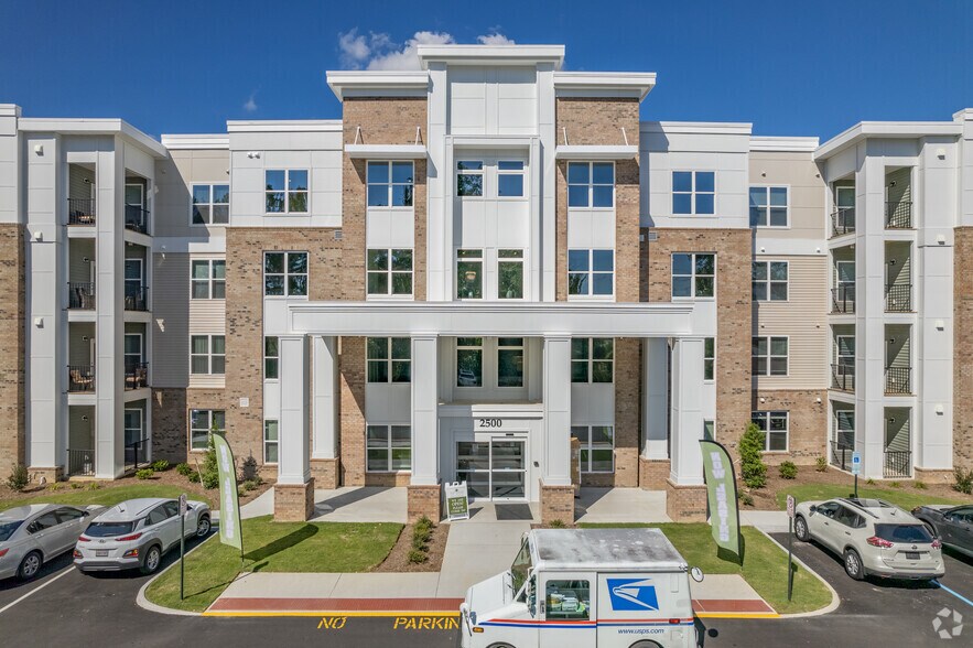 The Arbors at Western Branch Senior Apts 2500 Chesapeake Square