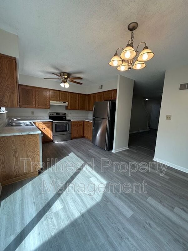 Building Photo - 7037 N Fisk Ct