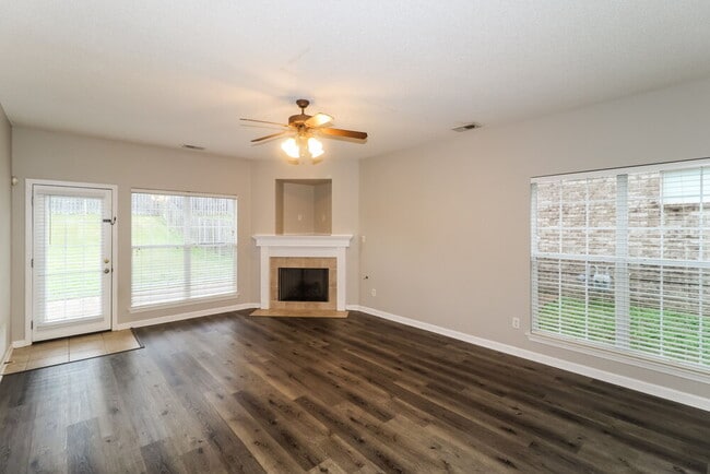 Building Photo - 246 Fairway Trace Dr