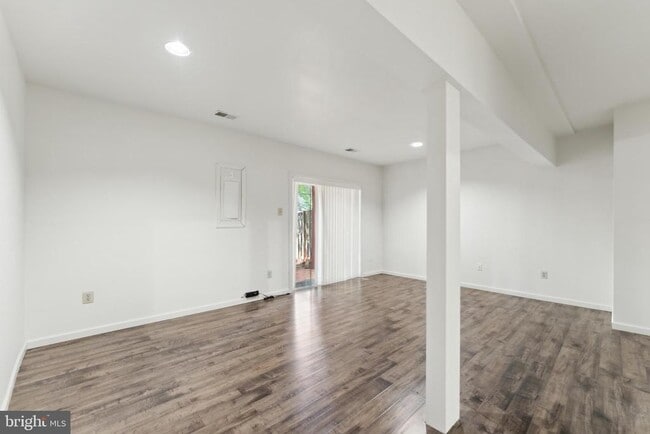 Building Photo - 10628 Tuppence Ct