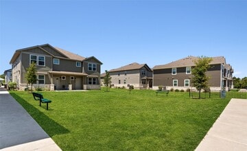 Building Photo - 520 Powell Dr