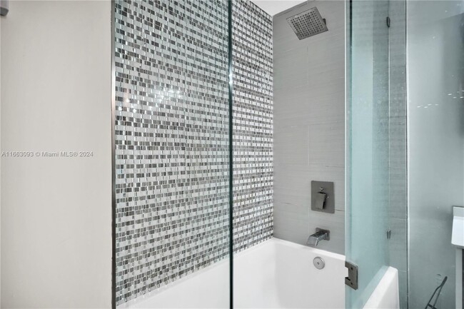 Bathroom - 1300 Brickell Bay Dr