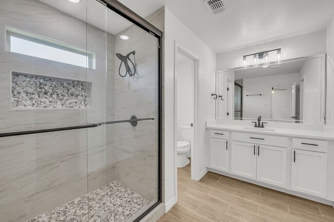 Building Photo - Beautiful New Build in Highly Desired Area