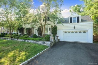 Building Photo - 261 Fox Meadow Rd