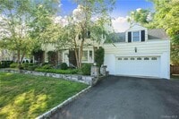 Building Photo - 261 Fox Meadow Rd