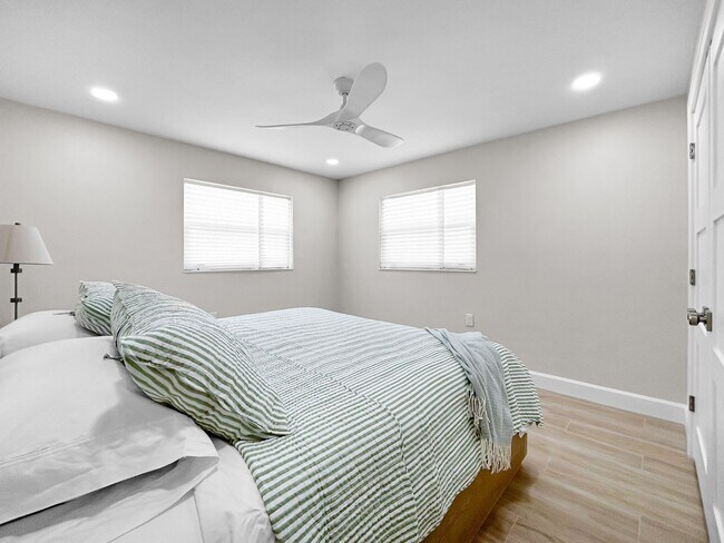Building Photo - Luxury Waterfront Living in St. Pete Beach with Private Pool & Spa - 4 Bed | 3 Bath