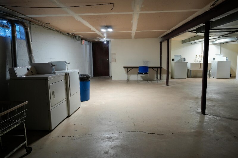 Building Photo - 7512 N Granville Rd