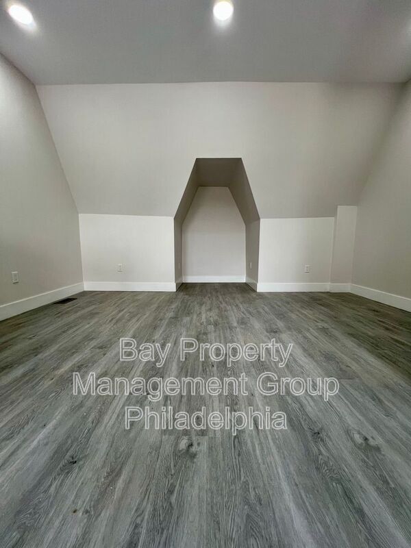 Building Photo - 32 S 62nd St