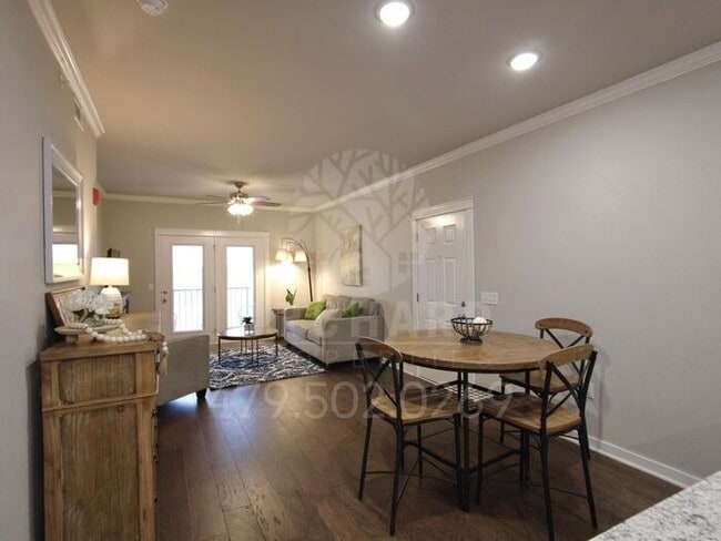 Building Photo - 2/2 Flat | New Apartments in Siloam Springs!