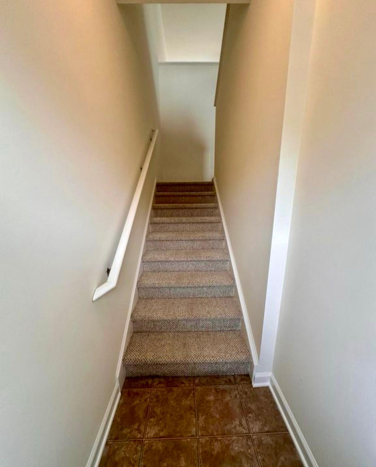 Building Photo - 2000 Curry Rd