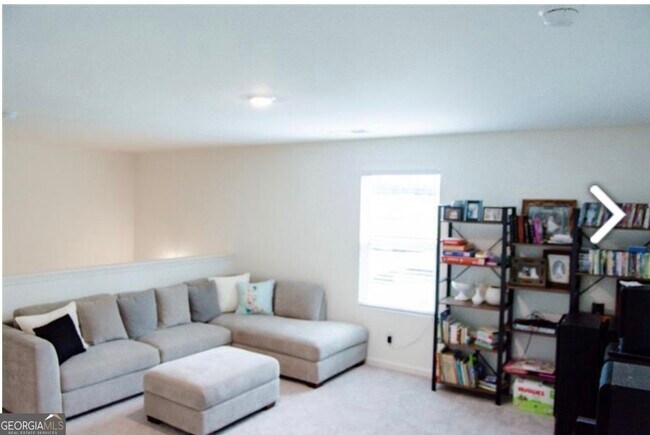 Building Photo - 7584 Saffron Ave