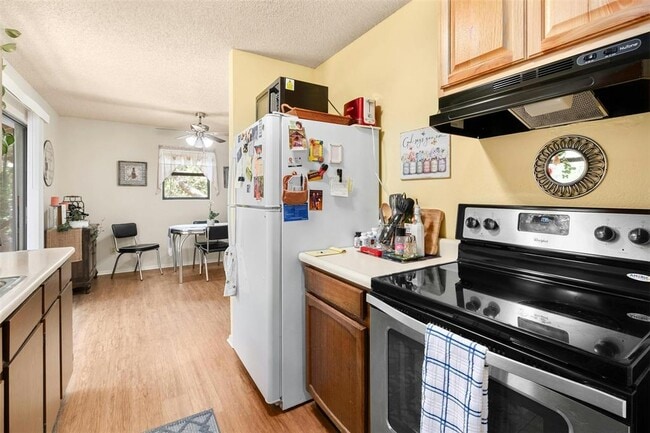 Building Photo - 3805 Lone Man Mountain Rd